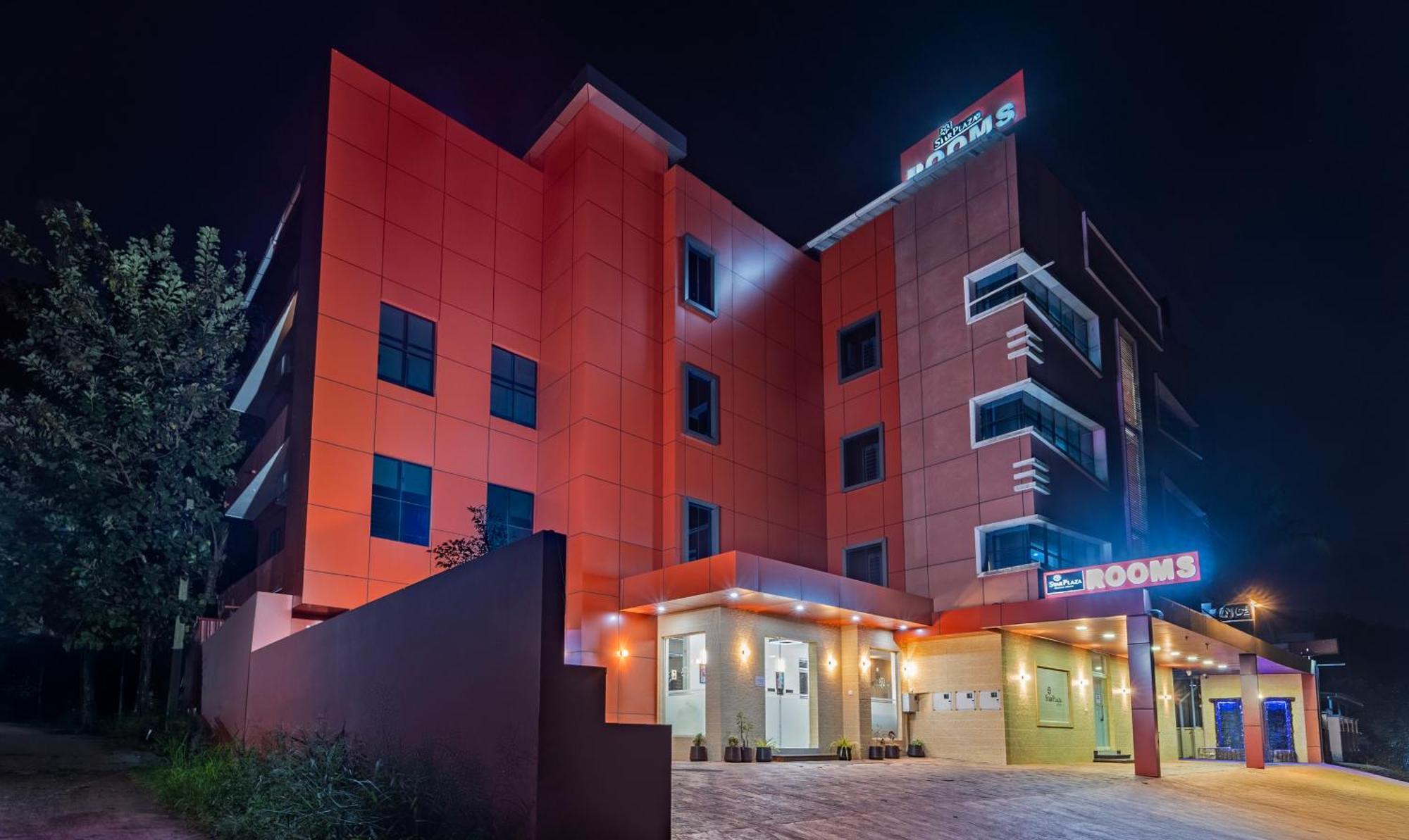 Treebo Thoduvas Star Plaza Cochin Airport Hotel Недумбасери Екстериор снимка